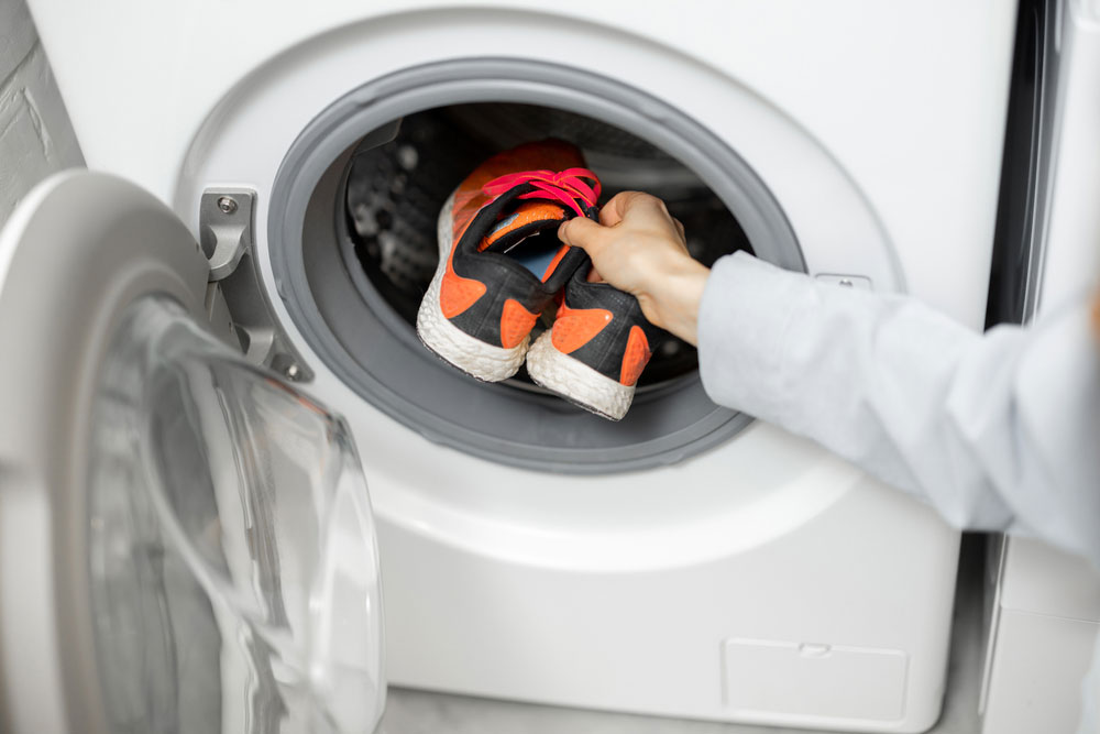 Laver ses chaussures et baskets en machine à laver : nos conseils